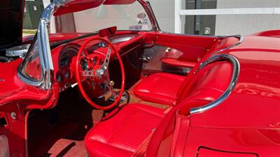 1961 Chevrolet Corvette Convertible - Photo 6 - Statesville, NC 28677