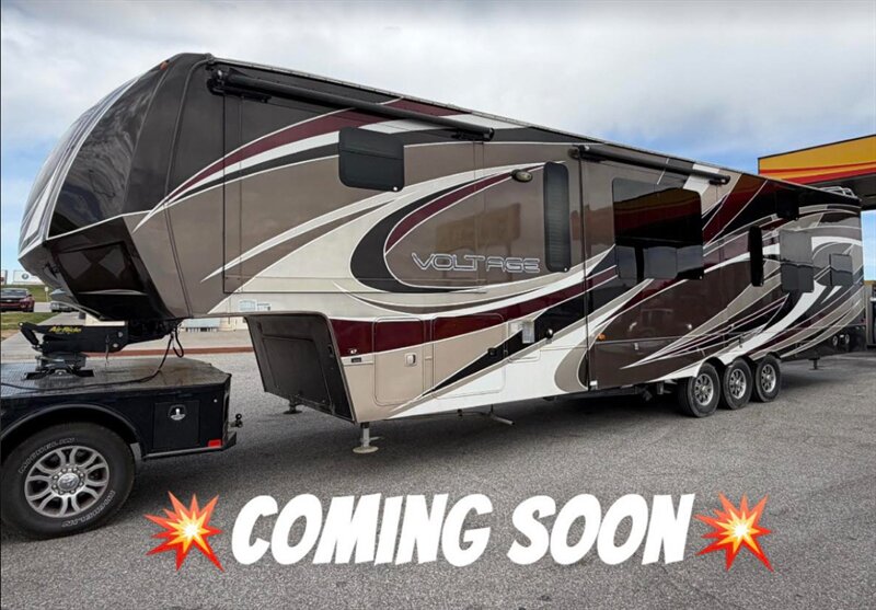 2012 Dutchmen Voltage V3950  