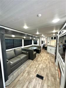 2022 Keystone Hideout 29DFS   - Photo 2 - Albuquerque, NM 87105