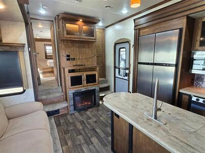 2015 Keystone Raptor   - Photo 2 - Albuquerque, NM 87105