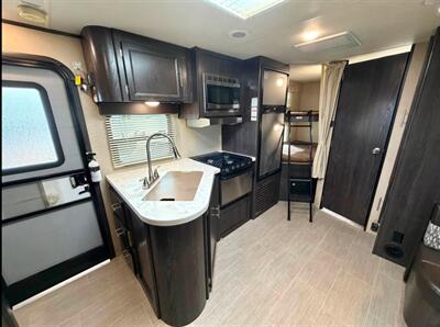 2018 Keystone Kodiak 240BHSL - Photo 2 - Albuquerque, NM 87105