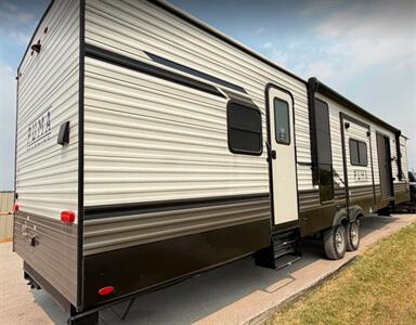 2024 Palomino Puma 39FKL   - Photo 2 - Albuquerque, NM 87105