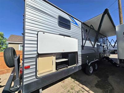 2021 Coachmen By Forest River Catalina 293QBCK   - Photo 2 - Albuquerque, NM 87105