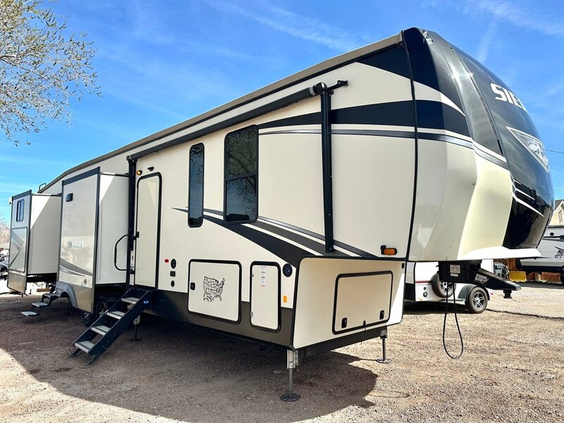 2020 Forest River Sierra 384QBOK   - Photo 1 - Albuquerque, NM 87105