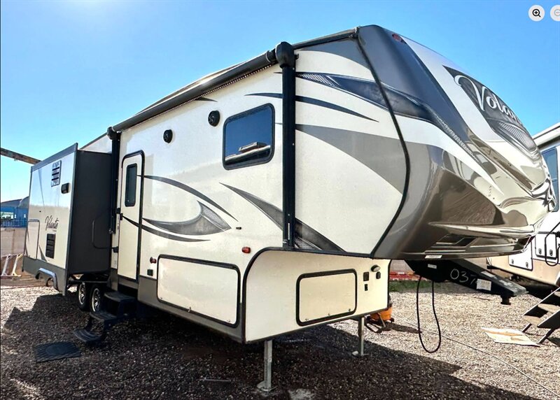 2018 Keystone Crossroads Volante 290RL   - Photo 1 - Albuquerque, NM 87105