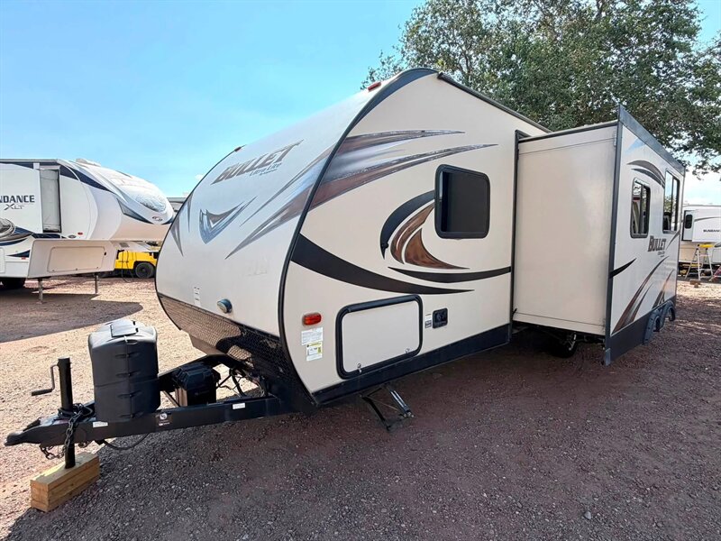 2016 Keystone Bullet 274BHS   - Photo 1 - Albuquerque, NM 87105