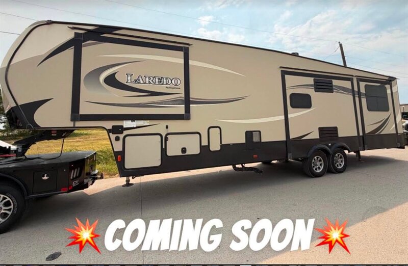2017 Keystone Laredo 342RD   - Photo 1 - Albuquerque, NM 87105