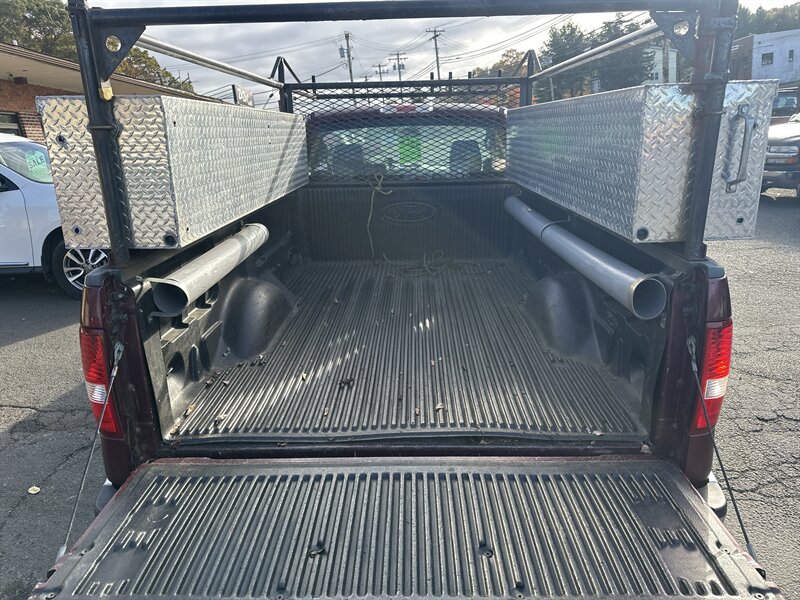 2005 Ford F-150 XL 2dr Standard Cab XL   - Photo 11 - East Haven, CT 06513