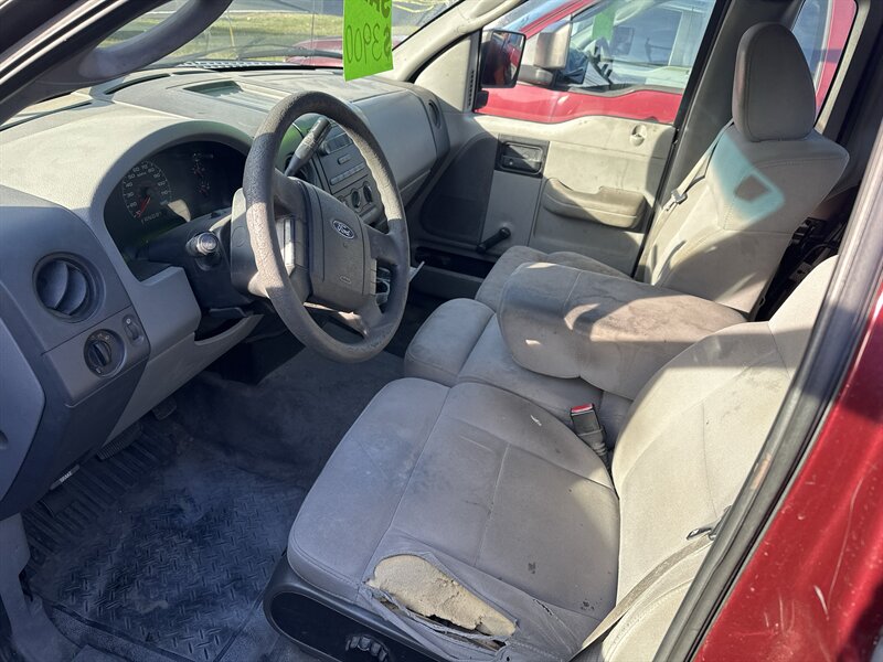 2005 Ford F-150 XL 2dr Standard Cab XL   - Photo 7 - East Haven, CT 06513