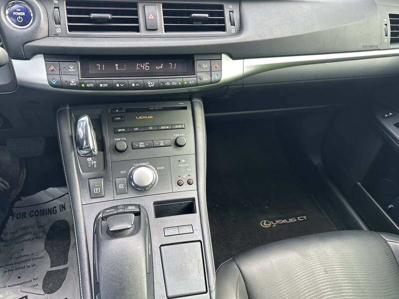 2012 Lexus CT 200h - Photo 11 - East Haven, CT 06513