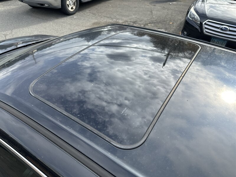 2012 Lexus CT 200h - Photo 14 - East Haven, CT 06513