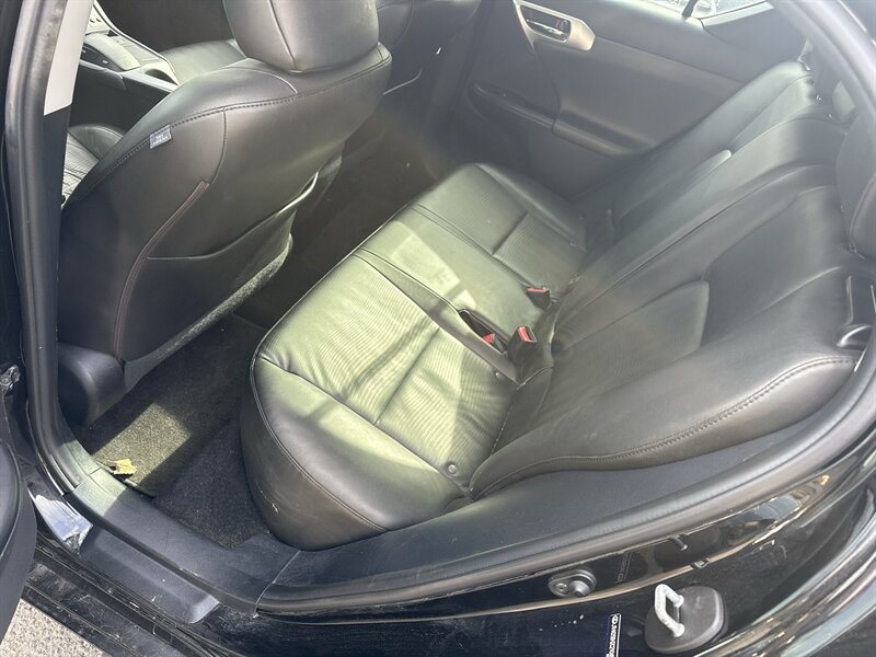 2012 Lexus CT 200h - Photo 12 - East Haven, CT 06513