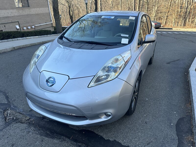 2015 Nissan LEAF S   - Photo 1 - East Haven, CT 06513