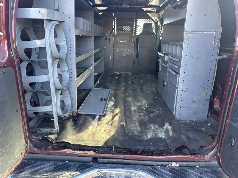 2011 Ford E-250   - Photo 10 - East Haven, CT 06513