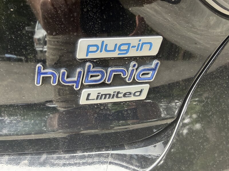 2016 Hyundai Sonata Hybrid Limited Plug in hybrid - Photo 24 - East Haven, CT 06513