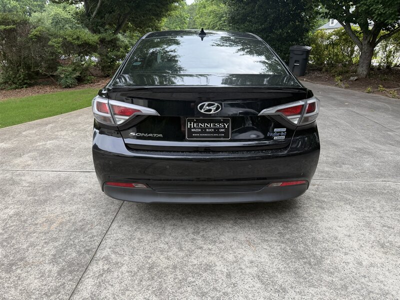 2016 Hyundai Sonata Hybrid Limited Plug in hybrid - Photo 5 - East Haven, CT 06513