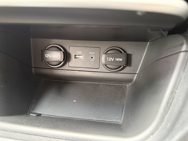 2016 Hyundai Sonata Hybrid Limited Plug in hybrid - Photo 38 - East Haven, CT 06513