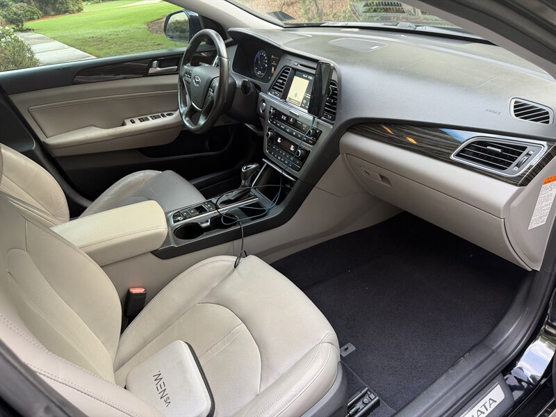 2016 Hyundai Sonata Hybrid Limited Plug in hybrid - Photo 13 - East Haven, CT 06513