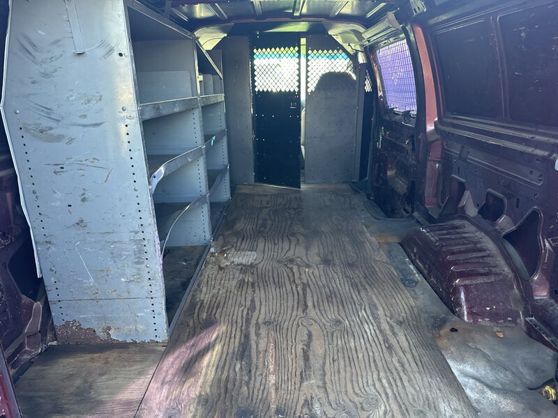 2005 Ford E-250   - Photo 12 - East Haven, CT 06513