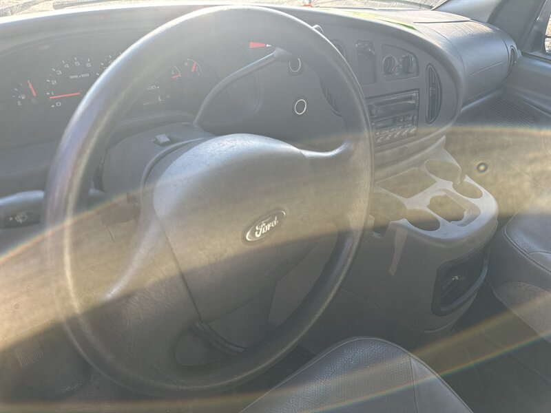 2005 Ford E-250   - Photo 11 - East Haven, CT 06513