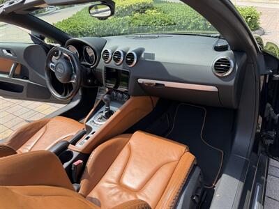 2008 Audi TT 2.0T  CONVERTIBLE !!WOW 50K MILES !! BASEBALL STITCH AMBER LEATHER INTERIOR!! RARE !! CARFAX !!954-902-9298 MATT. - Photo 37 - Pompano Beach, FL 33069