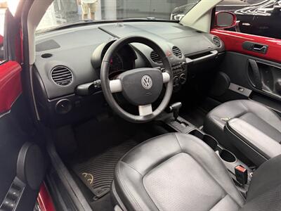 2009 Volkswagen Beetle SE WOW !! ONLY 40K MILES !!! EXTREMELY HARD TO FIND WITH THIS MILES !! POWER TOP HTD SAETS !! CALL NOW 954-902-9298 MATT . - Photo 39 - Pompano Beach, FL 33069