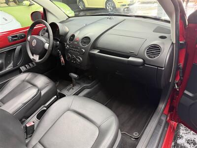 2009 Volkswagen Beetle SE WOW !! ONLY 40K MILES !!! EXTREMELY HARD TO FIND WITH THIS MILES !! POWER TOP HTD SAETS !! CALL NOW 954-902-9298 MATT . - Photo 37 - Pompano Beach, FL 33069