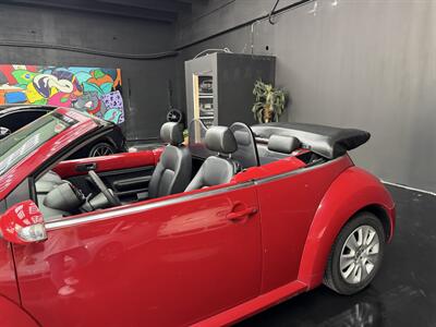 2009 Volkswagen Beetle SE WOW !! ONLY 40K MILES !!! EXTREMELY HARD TO FIND WITH THIS MILES !! POWER TOP HTD SAETS !! CALL NOW 954-902-9298 MATT . - Photo 46 - Pompano Beach, FL 33069
