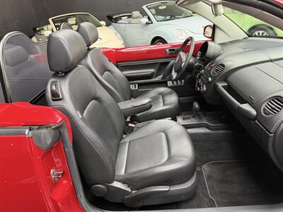 2009 Volkswagen Beetle SE WOW !! ONLY 40K MILES !!! EXTREMELY HARD TO FIND WITH THIS MILES !! POWER TOP HTD SAETS !! CALL NOW 954-902-9298 MATT . - Photo 42 - Pompano Beach, FL 33069