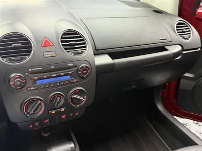 2009 Volkswagen Beetle SE WOW !! ONLY 40K MILES !!! EXTREMELY HARD TO FIND WITH THIS MILES !! POWER TOP HTD SAETS !! CALL NOW 954-902-9298 MATT . - Photo 30 - Pompano Beach, FL 33069