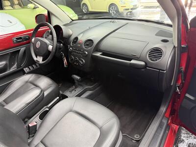 2009 Volkswagen Beetle SE WOW !! ONLY 40K MILES !!! EXTREMELY HARD TO FIND WITH THIS MILES !! POWER TOP HTD SAETS !! CALL NOW 954-902-9298 MATT . - Photo 38 - Pompano Beach, FL 33069