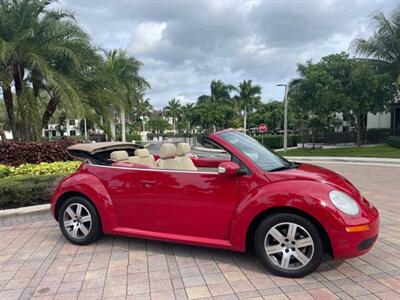 2006 Volkswagen New Beetle Convertible 2.5  beetle convertible - Photo 1 - Pompano Beach, FL 33069