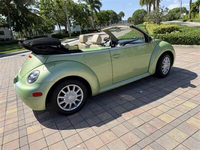 2005 Volkswagen New Beetle Convertible GLS  WOW !! SUPER LOW MILES 78K !!! POWER TOP !! - Photo 13 - Pompano Beach, FL 33069