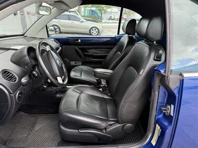 2008 Volkswagen New Beetle Convertible SE PZEV  SUPER LOW MILES 70K !! RARE COLOR !!POWER TOP !! - Photo 38 - Pompano Beach, FL 33069