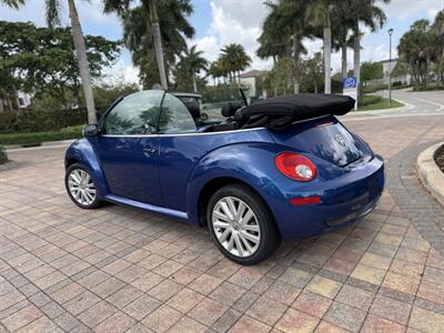 2008 Volkswagen New Beetle Convertible SE PZEV  SUPER LOW MILES 70K !! RARE COLOR !!POWER TOP !! - Photo 5 - Pompano Beach, FL 33069
