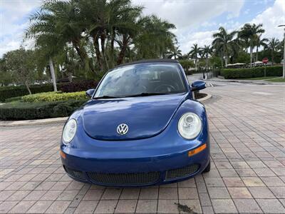 2008 Volkswagen New Beetle Convertible SE PZEV  SUPER LOW MILES 70K !! RARE COLOR !!POWER TOP !! - Photo 24 - Pompano Beach, FL 33069