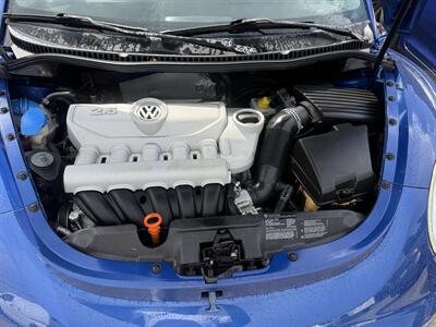 2008 Volkswagen New Beetle Convertible SE PZEV  SUPER LOW MILES 70K !! RARE COLOR !!POWER TOP !! - Photo 14 - Pompano Beach, FL 33069