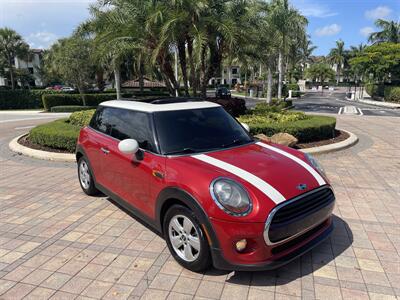 2016 MINI Hardtop 2 Door Cooper   - Photo 8 - Pompano Beach, FL 33069