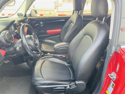 2016 MINI Hardtop 2 Door Cooper   - Photo 19 - Pompano Beach, FL 33069