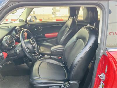 2016 MINI Hardtop 2 Door Cooper   - Photo 28 - Pompano Beach, FL 33069