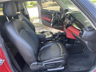 2016 MINI Hardtop 2 Door Cooper   - Photo 29 - Pompano Beach, FL 33069