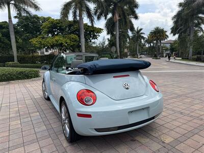 2006 Volkswagen New Beetle Convertible 2.5 WOW !! THE BEST COLOR COMBO !! SUPER LOW MILES ONLY96K !!! POWER TOP !!HTD SEATS !! 954-908-9298 !!! - Photo 33 - Pompano Beach, FL 33069
