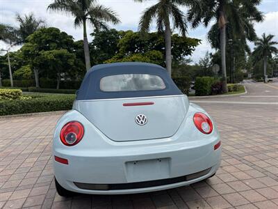 2006 Volkswagen New Beetle Convertible 2.5 WOW !! THE BEST COLOR COMBO !! SUPER LOW MILES ONLY96K !!! POWER TOP !!HTD SEATS !! 954-908-9298 !!! - Photo 11 - Pompano Beach, FL 33069