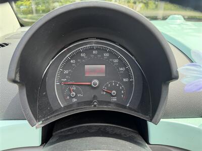 2006 Volkswagen New Beetle Convertible 2.5 WOW !! THE BEST COLOR COMBO !! SUPER LOW MILES ONLY96K !!! POWER TOP !!HTD SEATS !! 954-908-9298 !!! - Photo 24 - Pompano Beach, FL 33069