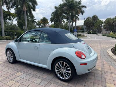 2006 Volkswagen New Beetle Convertible 2.5 WOW !! THE BEST COLOR COMBO !! SUPER LOW MILES ONLY96K !!! POWER TOP !!HTD SEATS !! 954-908-9298 !!! - Photo 5 - Pompano Beach, FL 33069