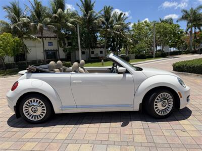 2013 Volkswagen Beetle Convertible 2.5L PZEV WOW!! SUPER LOW MILES 62K !! GREART COLOR COMBO !! 954-902-9298 MATT . - Photo 3 - Pompano Beach, FL 33069