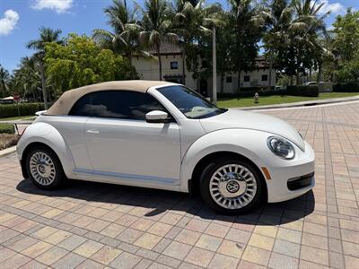 2013 Volkswagen Beetle Convertible 2.5L PZEV WOW!! SUPER LOW MILES 62K !! GREART COLOR COMBO !! 954-902-9298 MATT . - Photo 11 - Pompano Beach, FL 33069