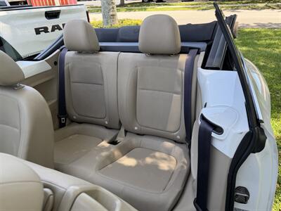 2013 Volkswagen Beetle Convertible 2.5L PZEV WOW!! SUPER LOW MILES 62K !! GREART COLOR COMBO !! 954-902-9298 MATT . - Photo 51 - Pompano Beach, FL 33069