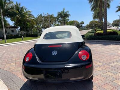 2010 Volkswagen Beetle SE  convertible - Photo 8 - Pompano Beach, FL 33069