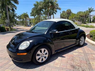 2010 Volkswagen Beetle SE  convertible - Photo 12 - Pompano Beach, FL 33069